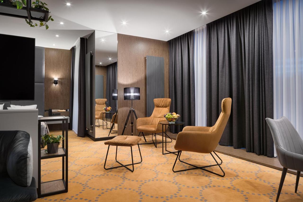 טרוסקבץ Hotel Raymond מראה חיצוני תמונה
